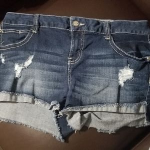 No Boundaries shorts